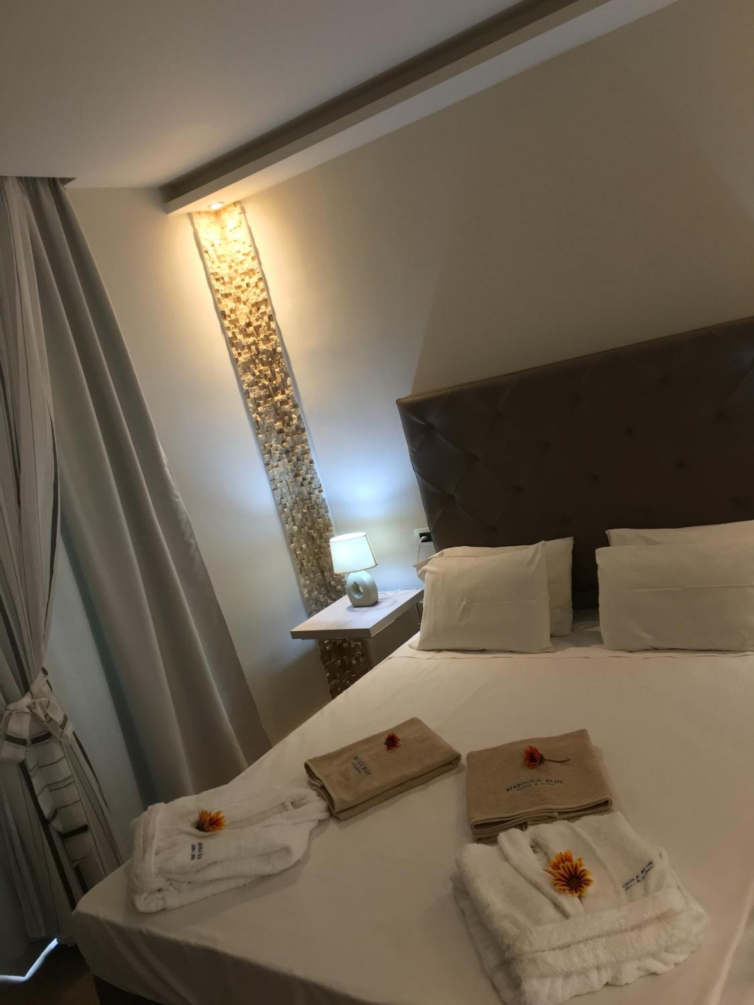 Maroula Blue Studios&Suites Faliraki Habitación foto